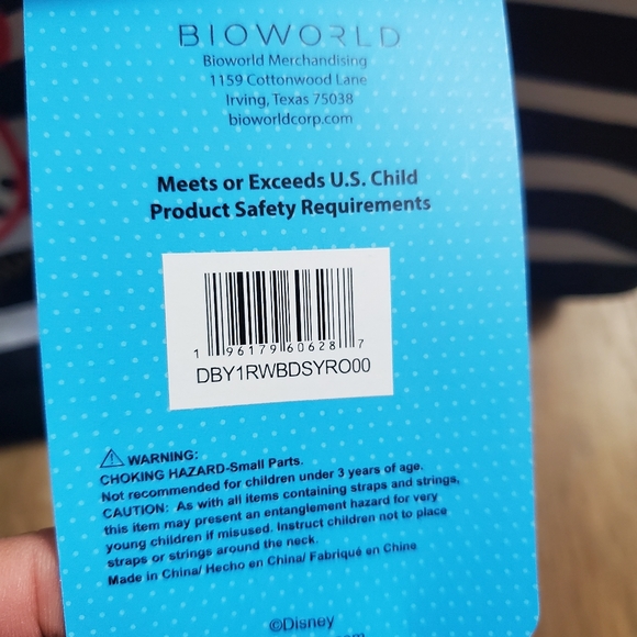 Disney Duffel Bag Gym Sports Workout Travel Minnie Mouse NWT Bioworld 19x11x10" - Picture 4 of 8